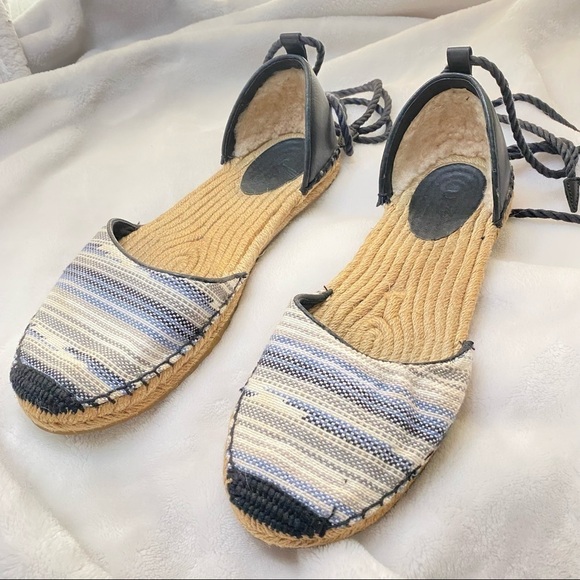 Ugg | Libbe Serape Espadrilles Blue Size 9 Stripes - Picture 1 of 10
